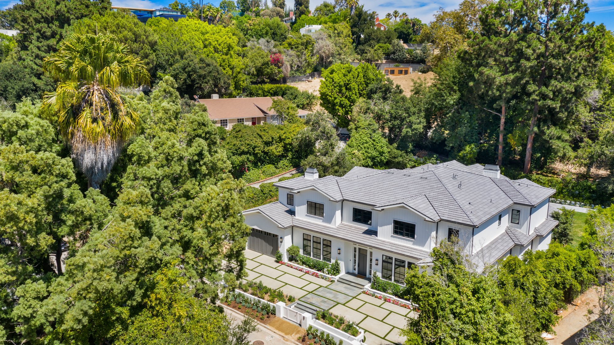 Exquisite Brand New Modern Farmhouse in Bel Air in Los Angeles, United ...