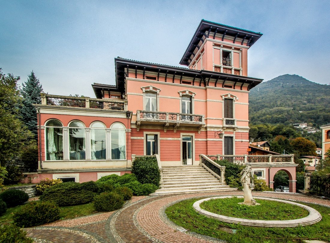 Villa in Cernobbio, Lombardy, Italy 1 - 10606035