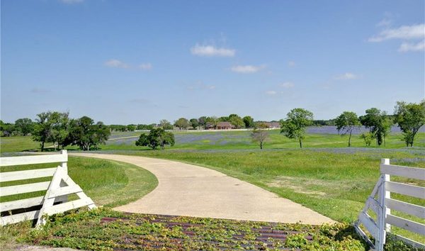 2200 Country Club Road, Ennis, TX 75119 MLS#:14168433 (10610836)
