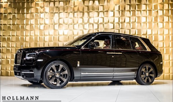 ROLLS-ROYCE CULLINAN (10612136)