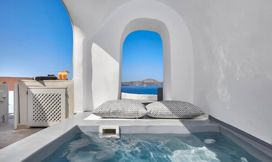 Caldera Luxury Cave At Oia Santorini
