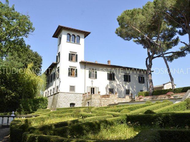 Historic Renaissance Villa With Italian Gardens Close To In Tuscany Italy For Sale 10614600