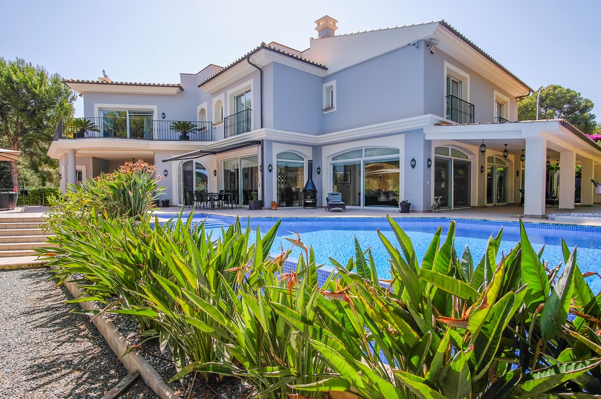 7 Bedroom Villa In Santa Ponsa With Swimming In Santa Ponsa