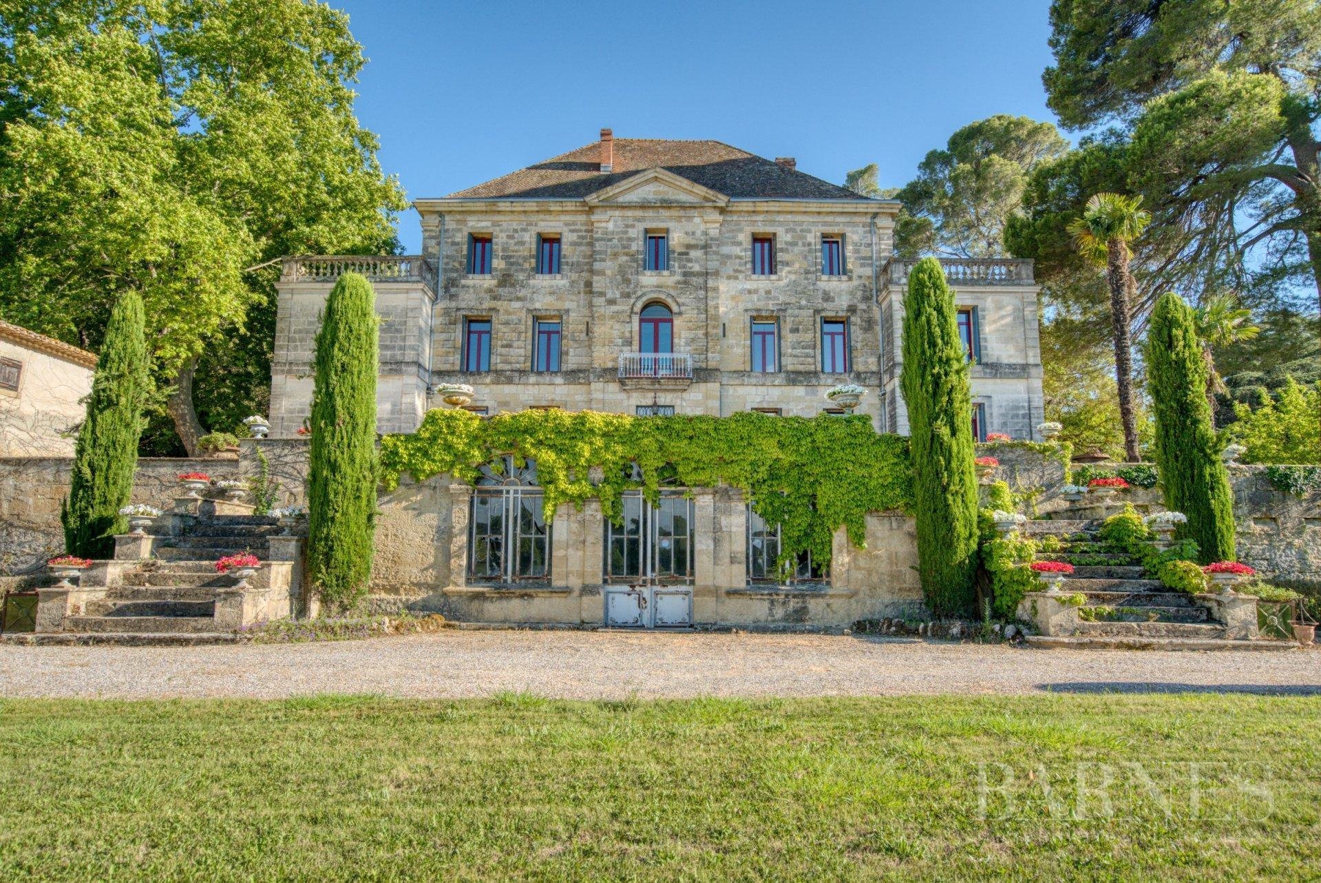 Sale Castle Montpellier in Montpellier, France for sale (10644267)