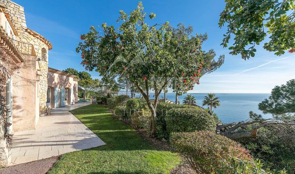 Sale - Villa Théoule-sur-Mer (10651540)