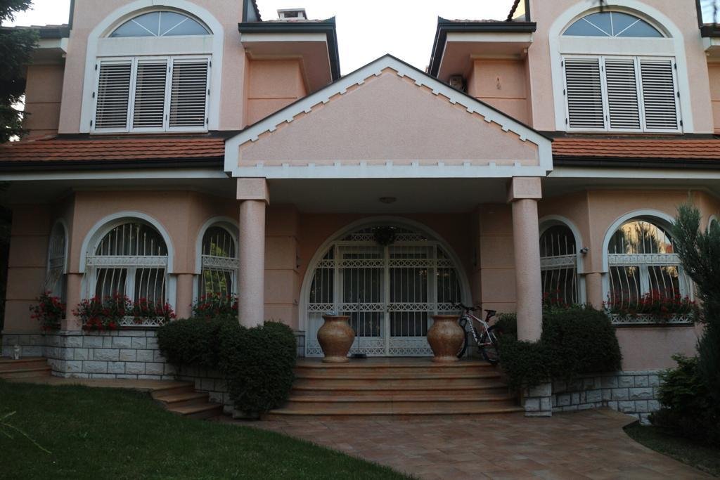 Exceptional Luxury Villa, Dedinje, Belgrade, Serbia In Savski Venac