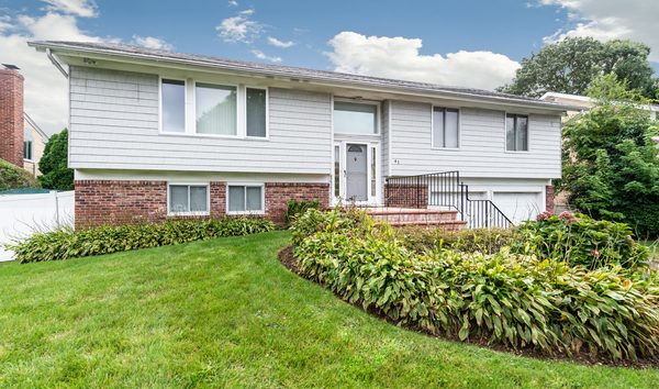 Glen Cove (10652796)