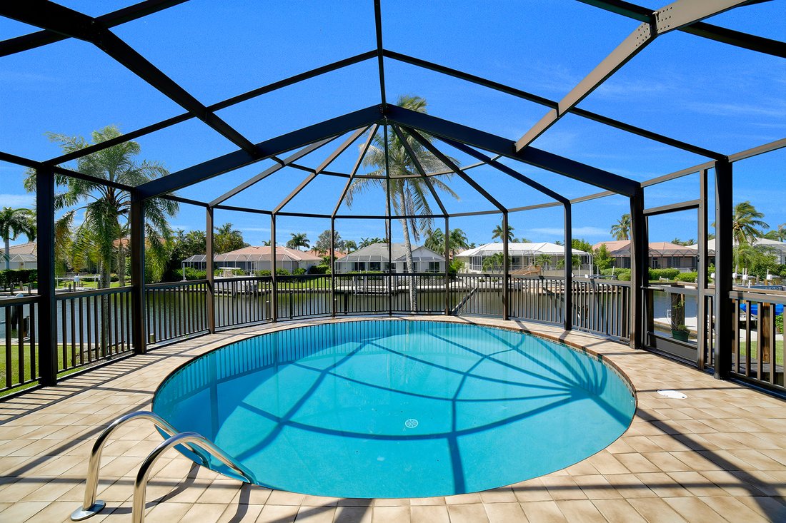 Maison à Marco Island, Floride, États-Unis 1 - 10325946