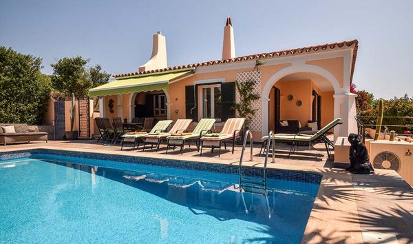 Exquisite Villa Near The Beach In Punta Prima (10658077)