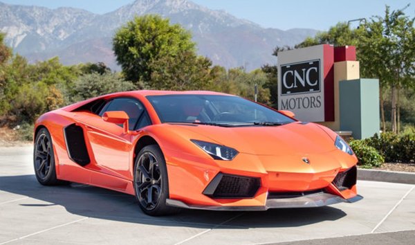 Lamborghini Aventador (10663463)