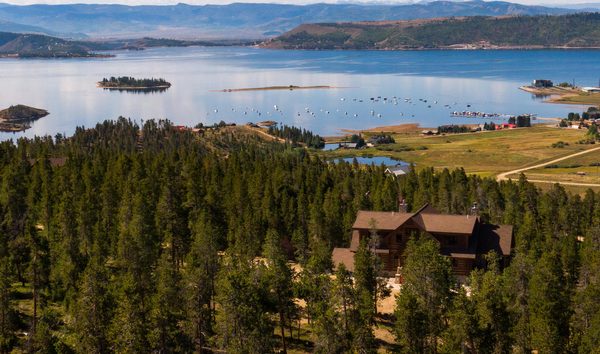 Unsurpassed Luxury & Unobstructed Mountain Views Are On Full Display! (10663076)