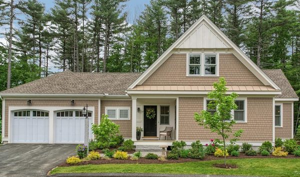 A Showcase Home (10669703)