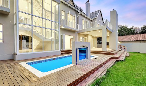 Bryanston (10668080)