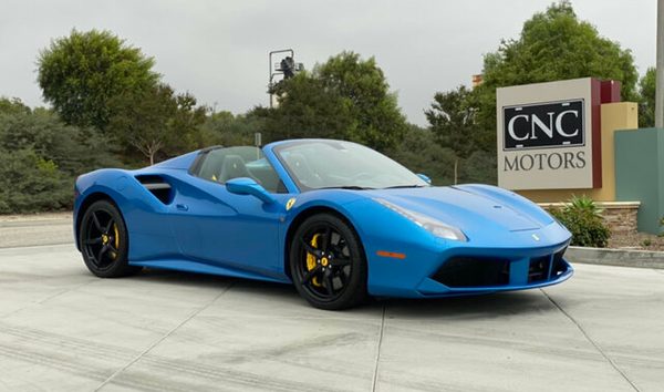 Ferrari 488 Spider (10670000)