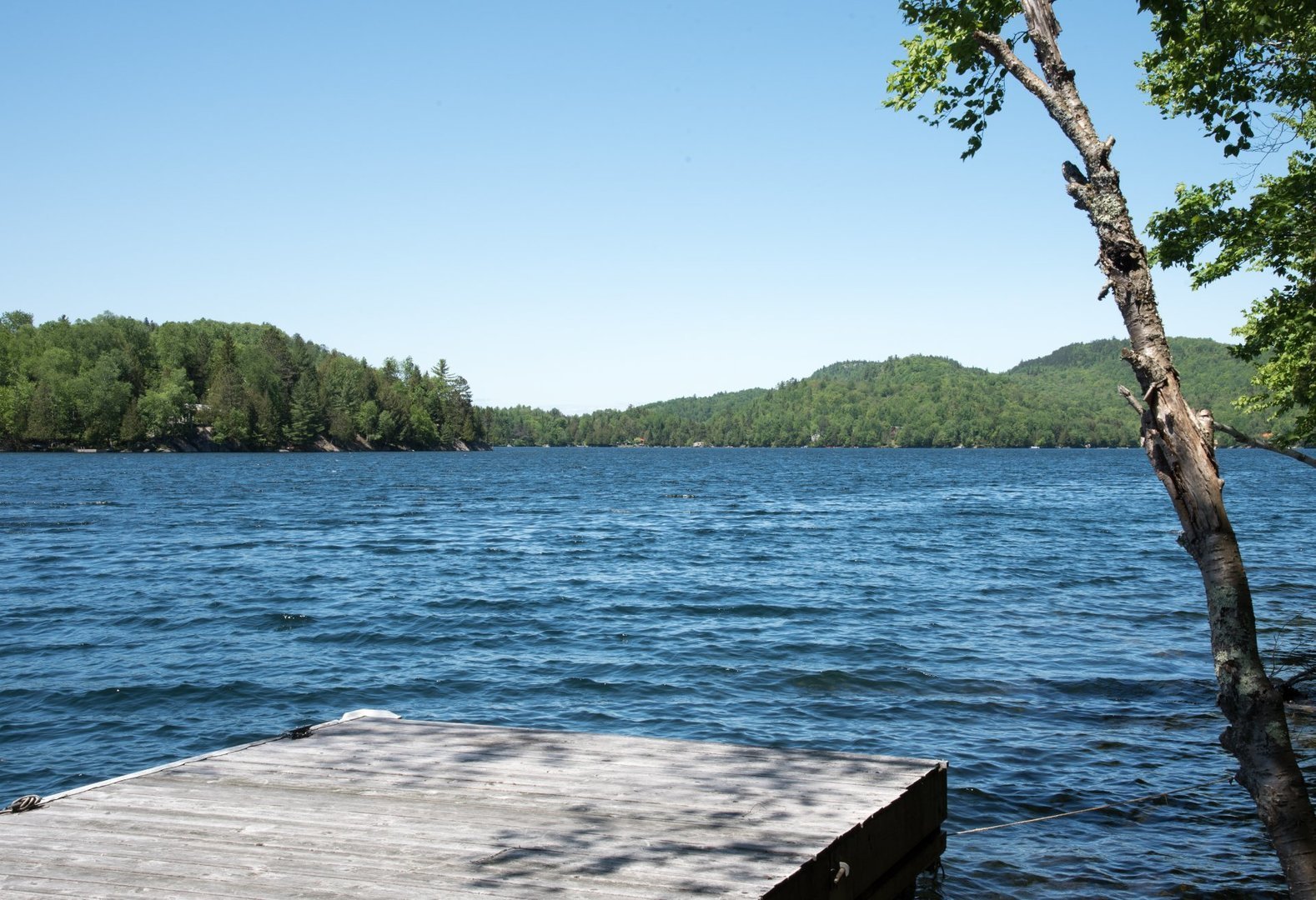 Domaine de la Tranquilité, 400 ft on Lake Gervais in LacTremblantNord