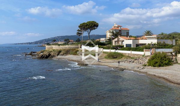 Sale - Villa Saint Aygulf (10673121)