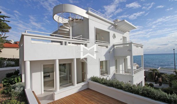 Sale - Villa Cap d'Antibes (10673161)