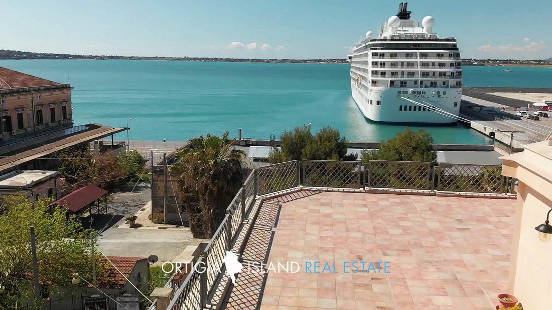 Luxury House With Sea View Terraces In Syracuse, Sicily, Italy For Sale