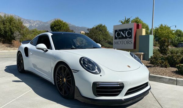 Porsche 911 (10676873)