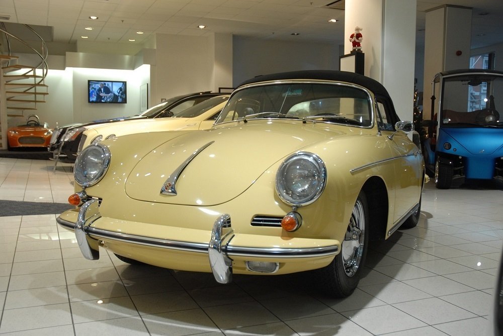 Cabriolet in London, England, United Kingdom 4 - 982442