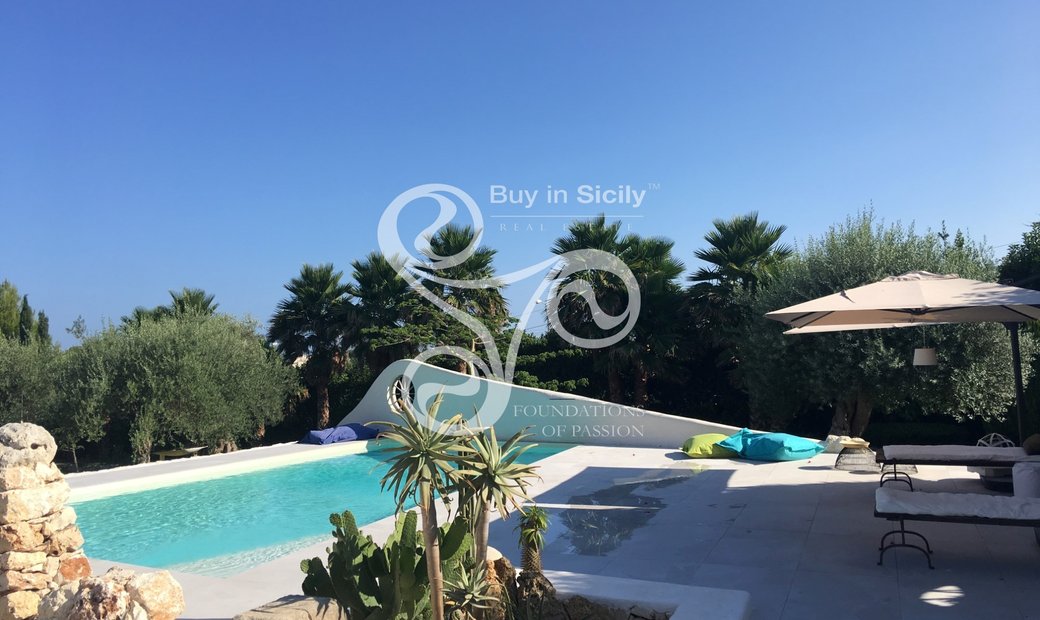 Exclusive Sale Of A Charming Renovated Villa With In Avola, Sicily