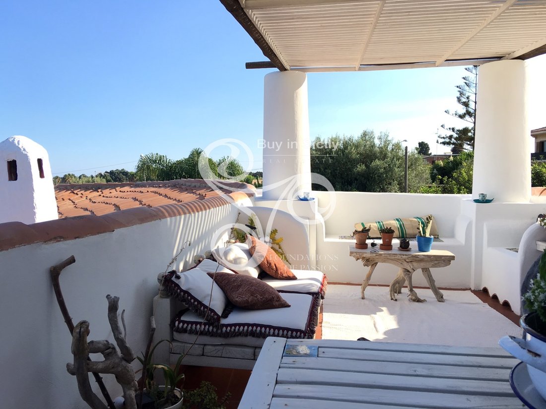 Exclusive Sale Of A Charming Renovated Villa With In Avola, Sicily