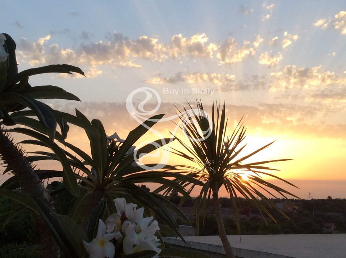 Exclusive Sale Of A Charming Renovated Villa With In Avola, Sicily, Italy For Sale (10679496)