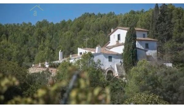 House 10 Bedrooms (10679983)