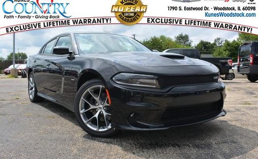 2019 Dodge Charger in Woodstock, IL, United States 1