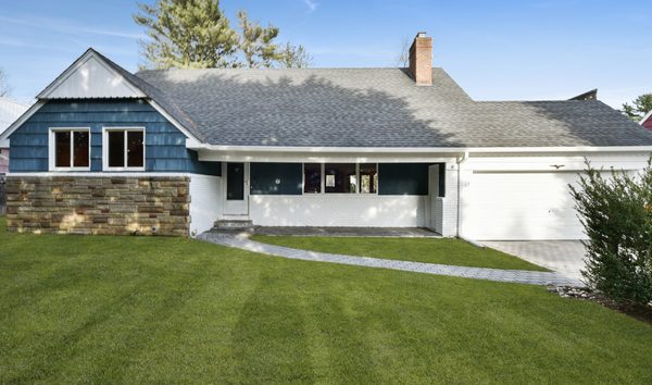 Glen Cove (10686263)
