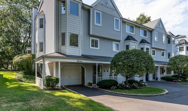 Glen Cove (10684800)