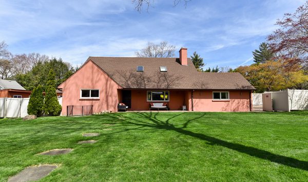 Glen Cove (10686365)