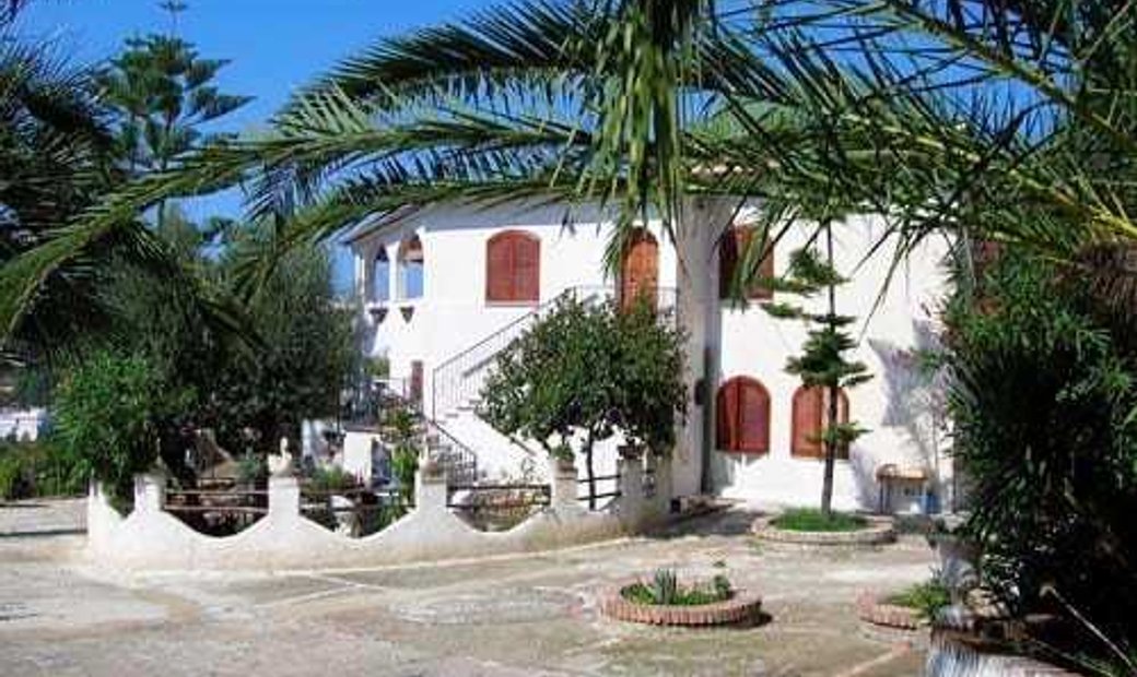 Two Houses For Sale With A Total Of 6 Apartments In Ricadi, Calabria