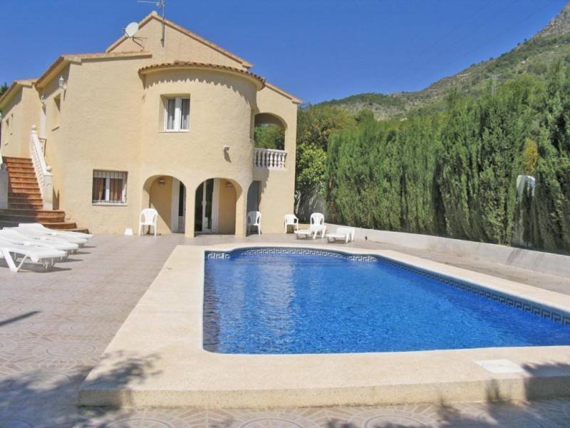 Villa in Calp / Calpe, Valencian Community, Spain 1 - 10689077