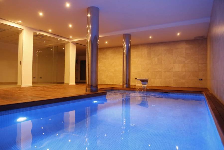 Villa in Moraira, Teulada, Valencian Community 2 - 10689008
