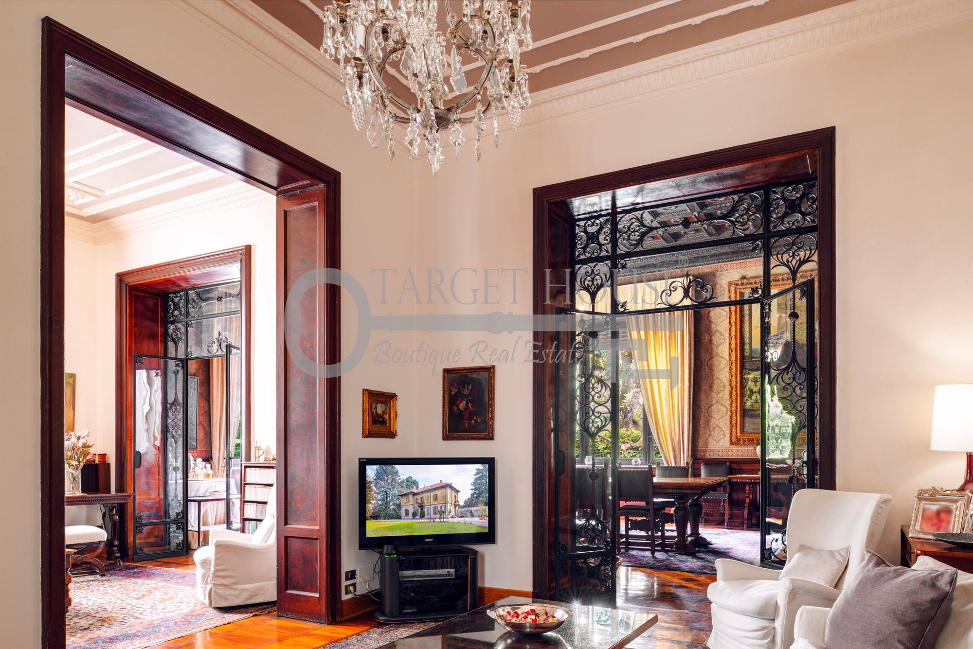 Exclusive Villa in Mariano Comense, Italy for sale (10692770)