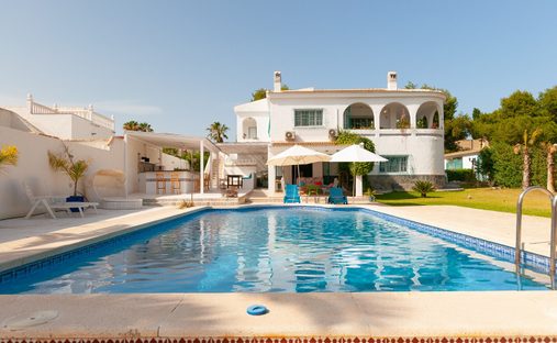 Villa in Torrevieja, Valencian Community, Spain 1