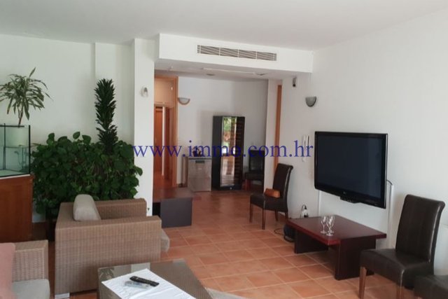 Villa in Omis, Split-Dalmatia County, Croatia 4 - 10702888