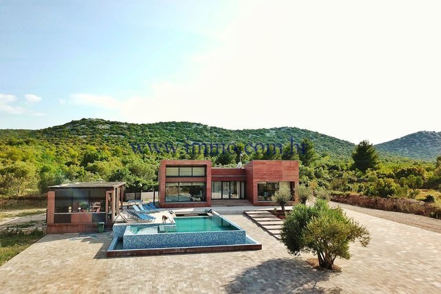 Villa in Gradska cetvrt Varos, Sibenik, Sibenik-Knin County 1 - 10705209