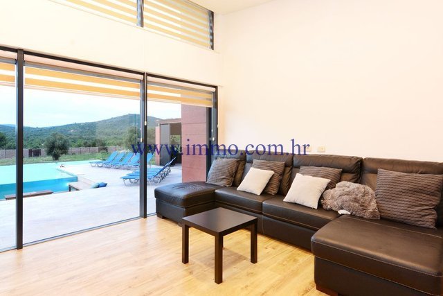 Villa in Gradska cetvrt Varos, Sibenik, Sibenik-Knin County 3 - 10705209