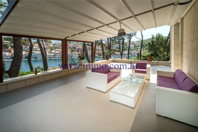 Villa in Dol, Split-Dalmatia County, Croatia 1 - 10705212