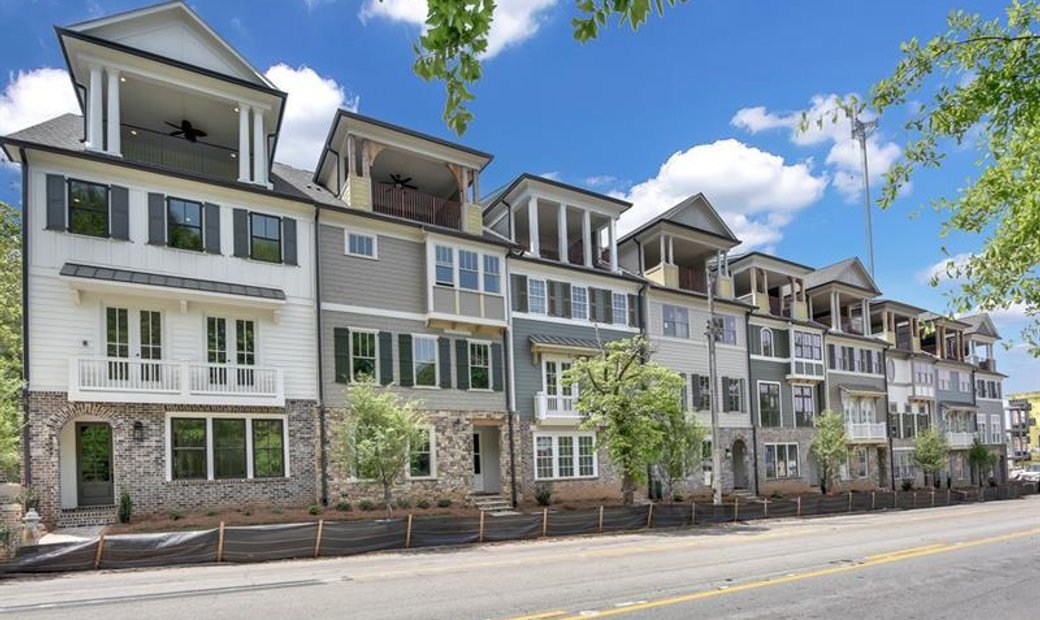 Luxury Four Story Townhome With Elevator And In Atlanta,