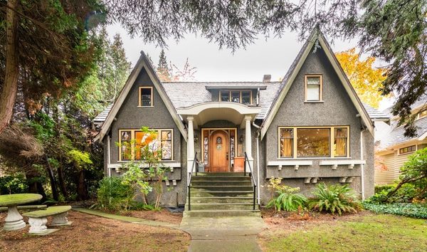 4176 Crown Crescent (10715377)