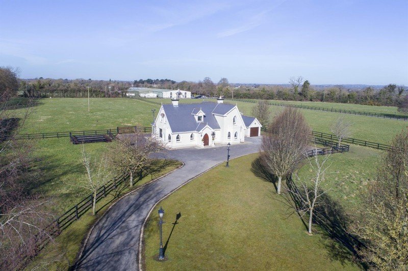 Thornton Park House, & Equestrian Centre, Kilsallaghan, in Swords