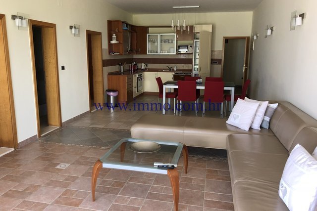 Villa à Supetar, Split-Dalmatie, Croatie 4 - 10718007