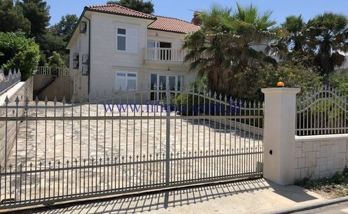 Villa in Supetar, Split-Dalmatia County, Croatia 1