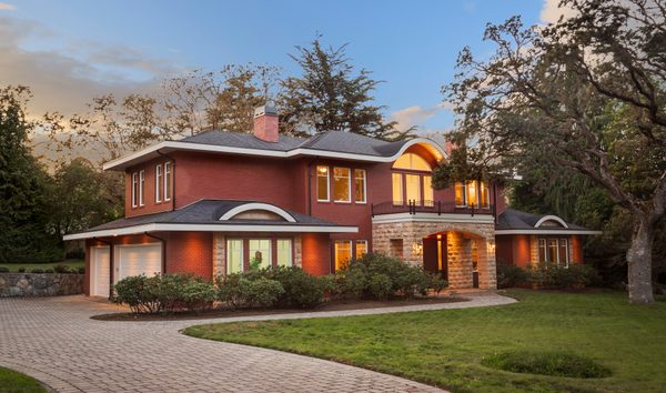 3280 Ripon Road. Prestigious custom-built estate in Uplands Victoria BC (10720311)