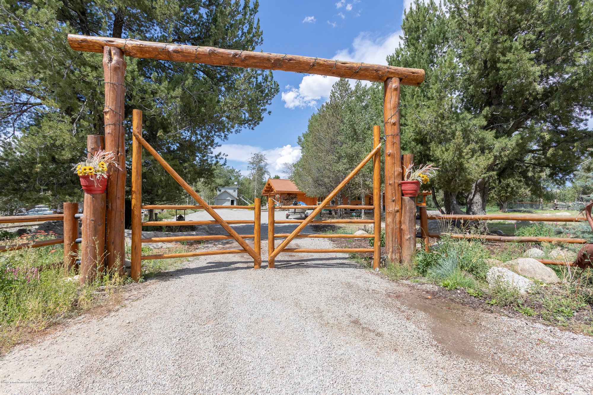 Riverfront Wyoming Ranchette in Pinedale, WY, United States for sale
