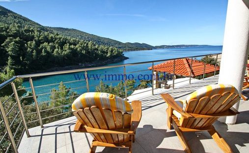 Villa in Gradski kotar Stari grad, Korcula, Dubrovnik-Neretva County 1