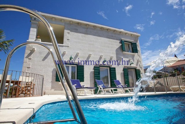 Villa in Supetar, Split-Dalmatia County, Croatia 2 - 10725608